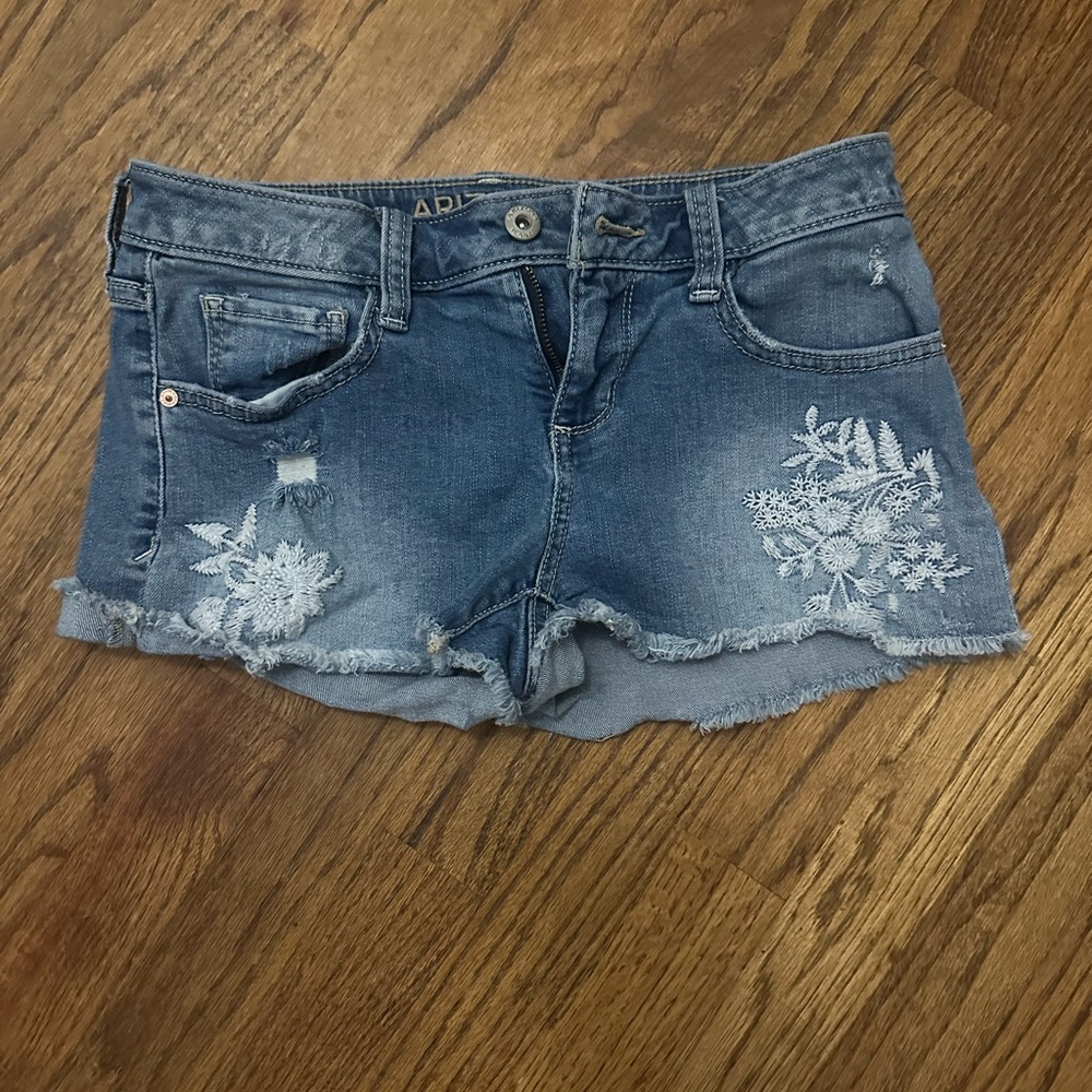 Arizona Jean Company Light Blue Denim Floral Embroidered Shorts